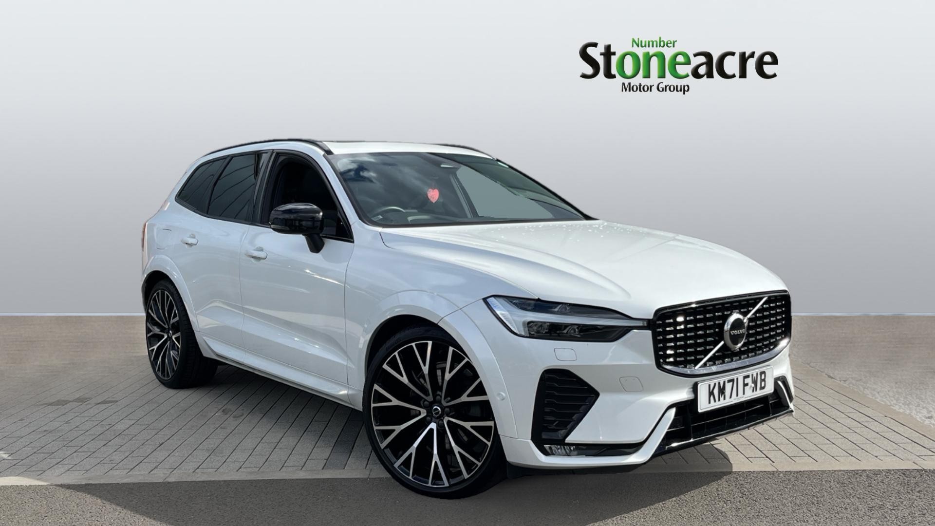 Main listing image - Volvo XC60