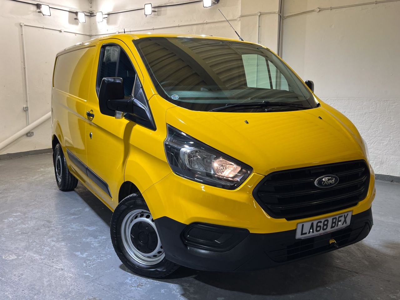 Main listing image - Ford Transit Custom