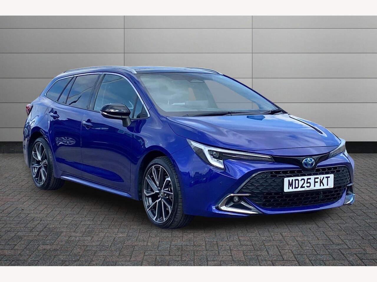 Main listing image - Toyota Corolla Touring Sport
