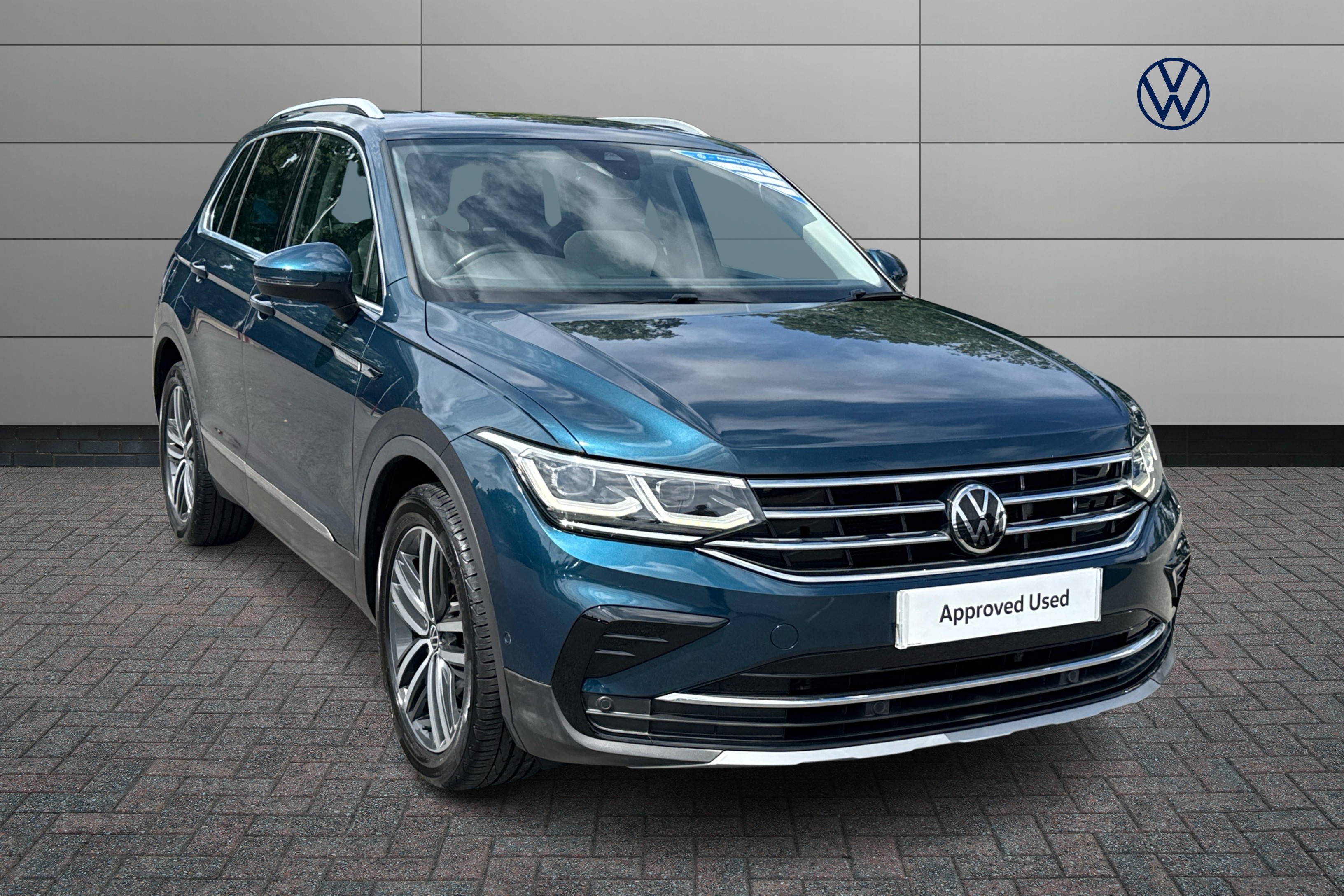 Main listing image - Volkswagen Tiguan