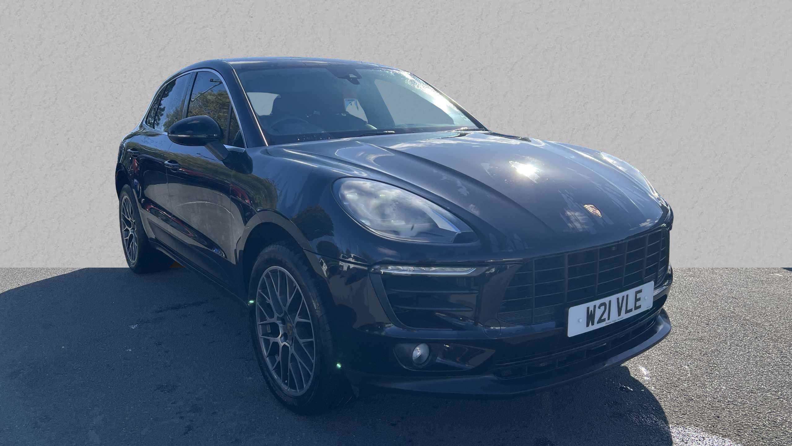 Main listing image - Porsche Macan