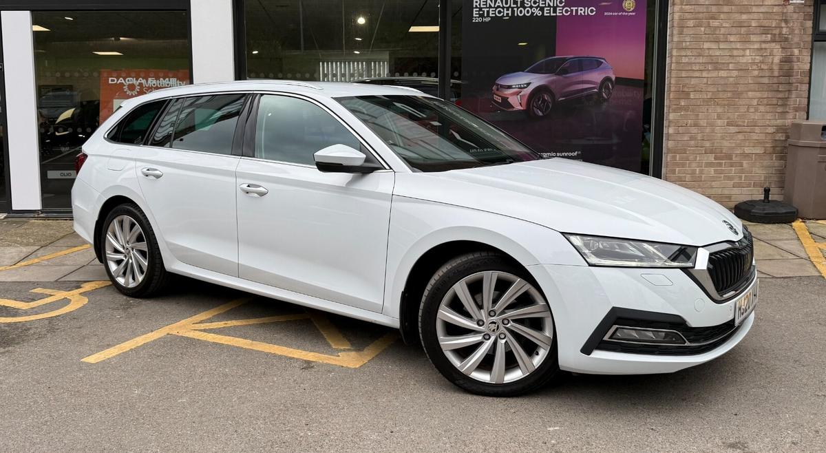 Main listing image - Skoda Octavia Estate