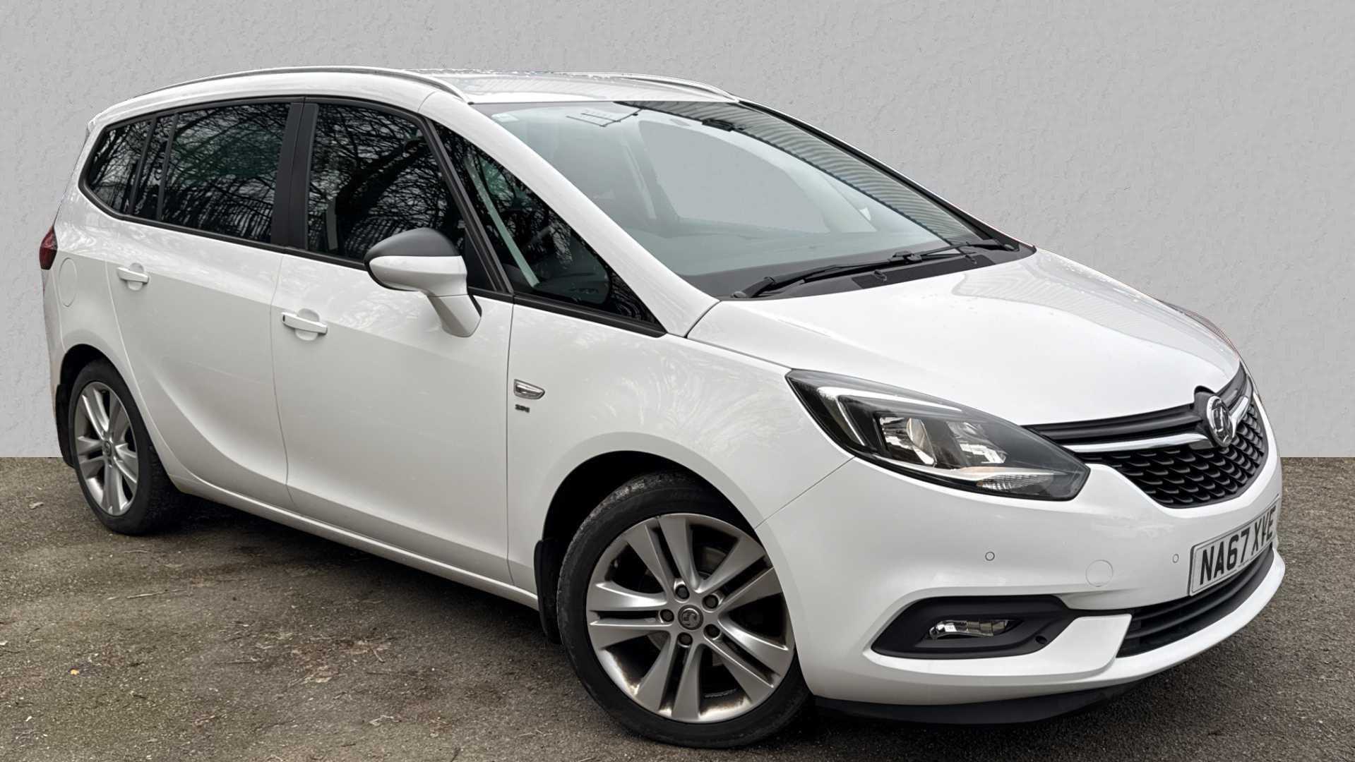 Main listing image - Vauxhall Zafira