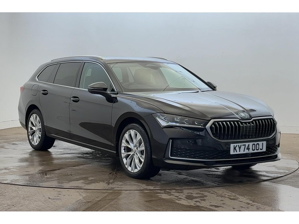 Main listing image - Skoda Superb Estate
