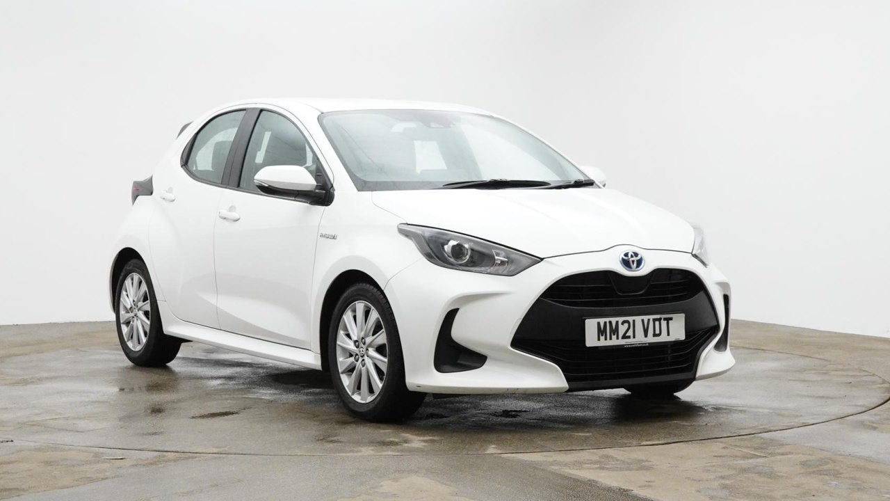 Main listing image - Toyota Yaris