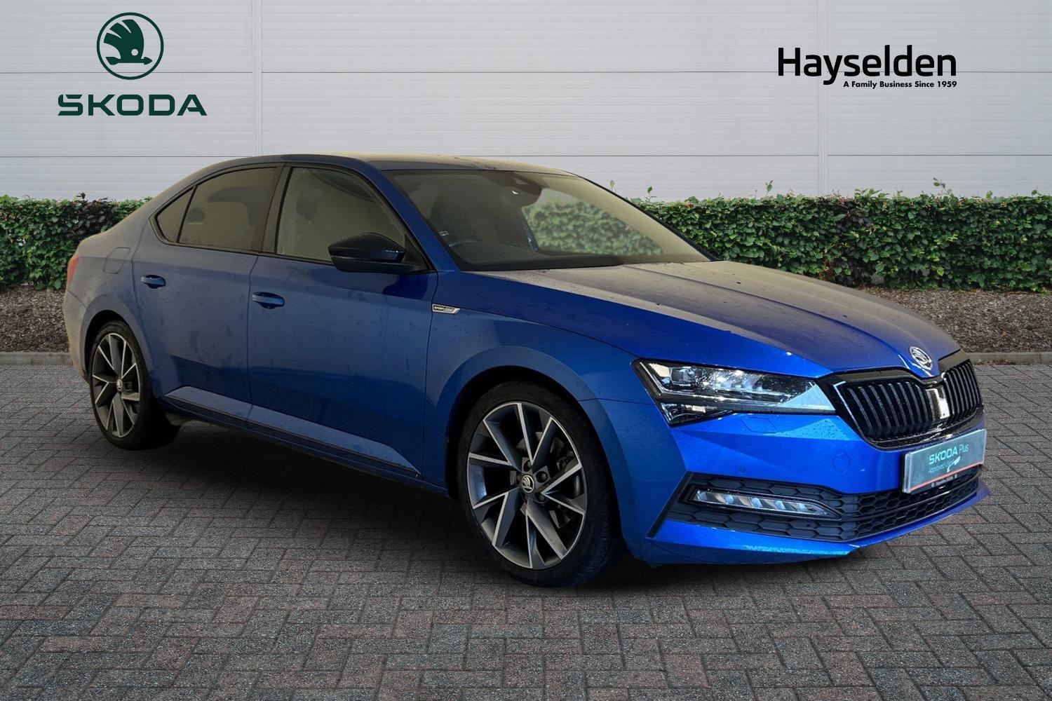 Main listing image - Skoda Superb