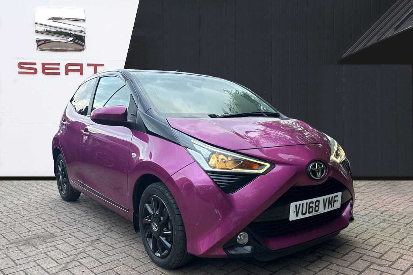 Main listing image - Toyota Aygo