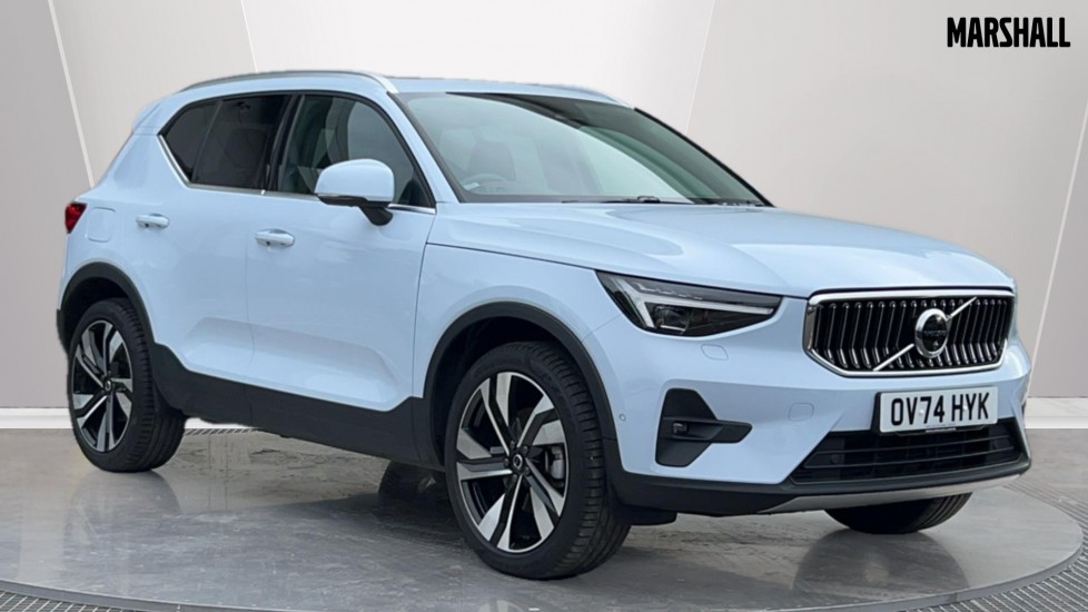 Main listing image - Volvo XC40