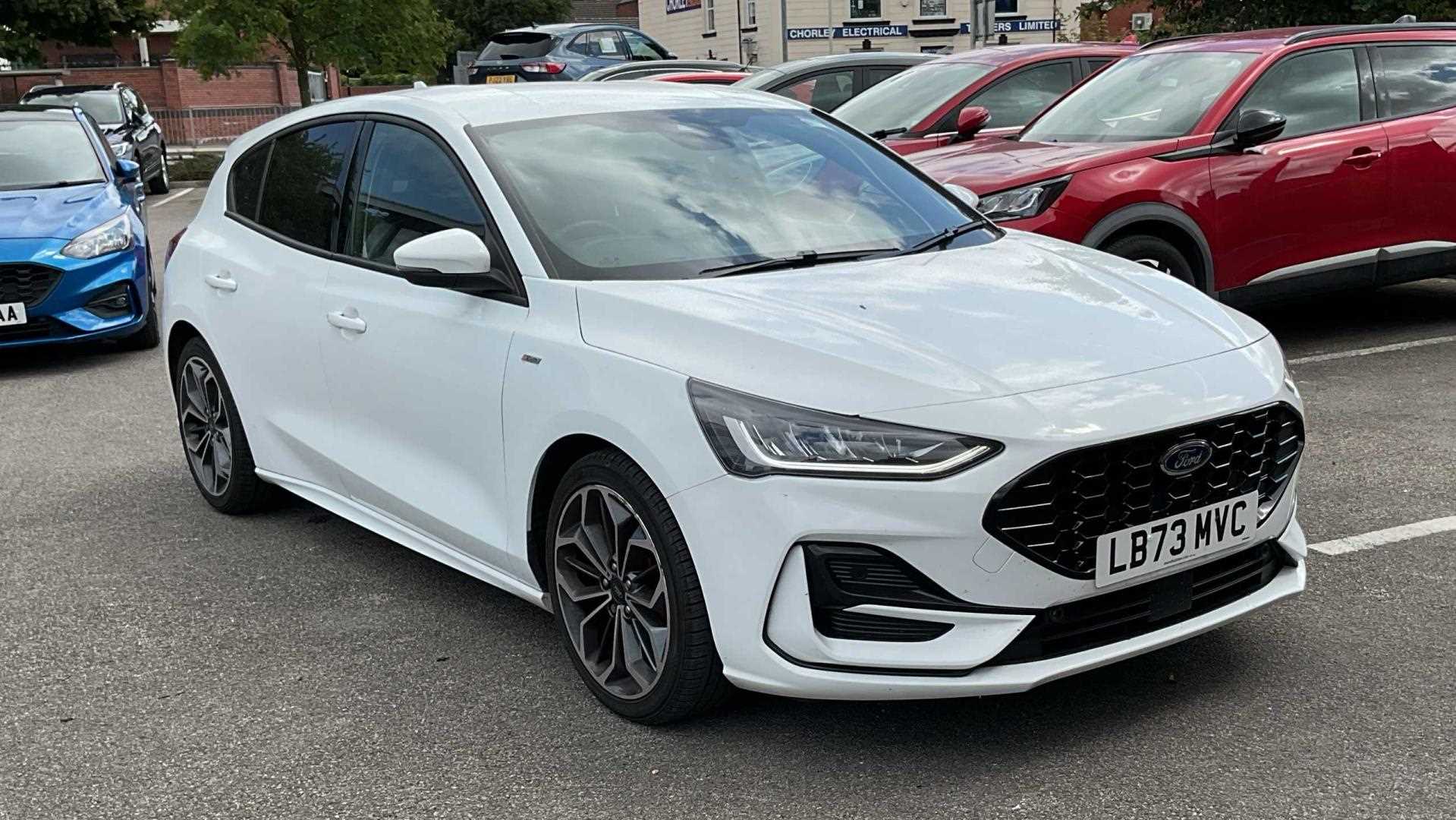 Main listing image - Ford Focus