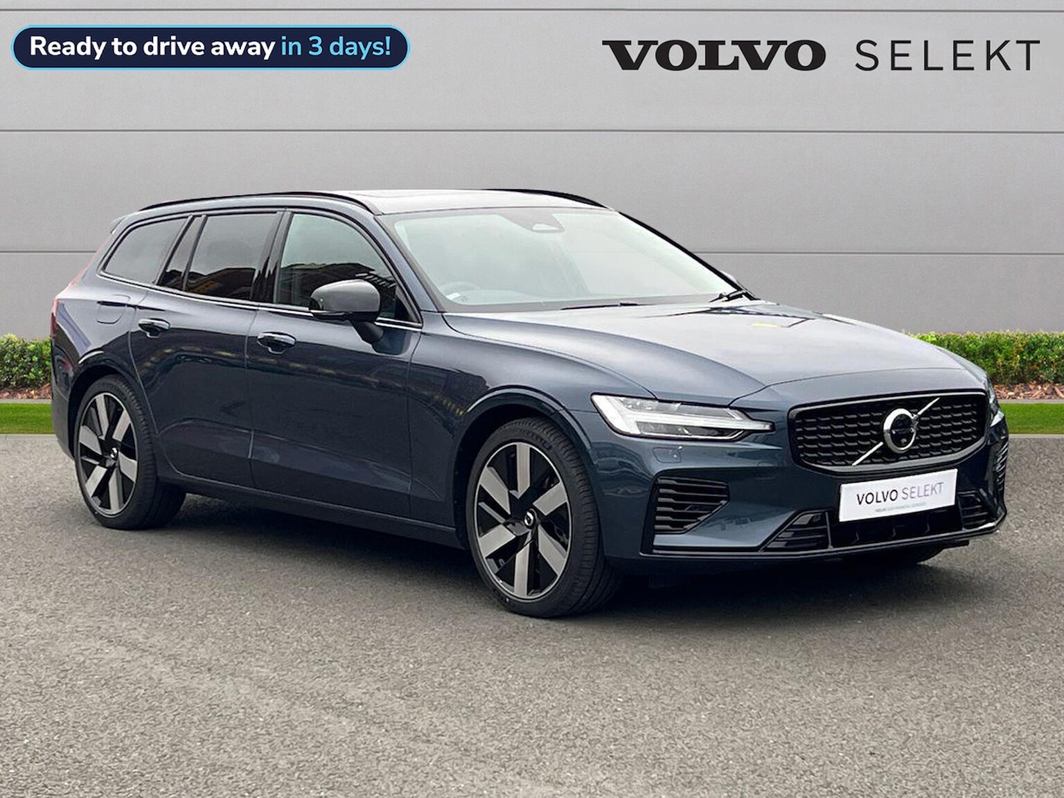 Main listing image - Volvo V60