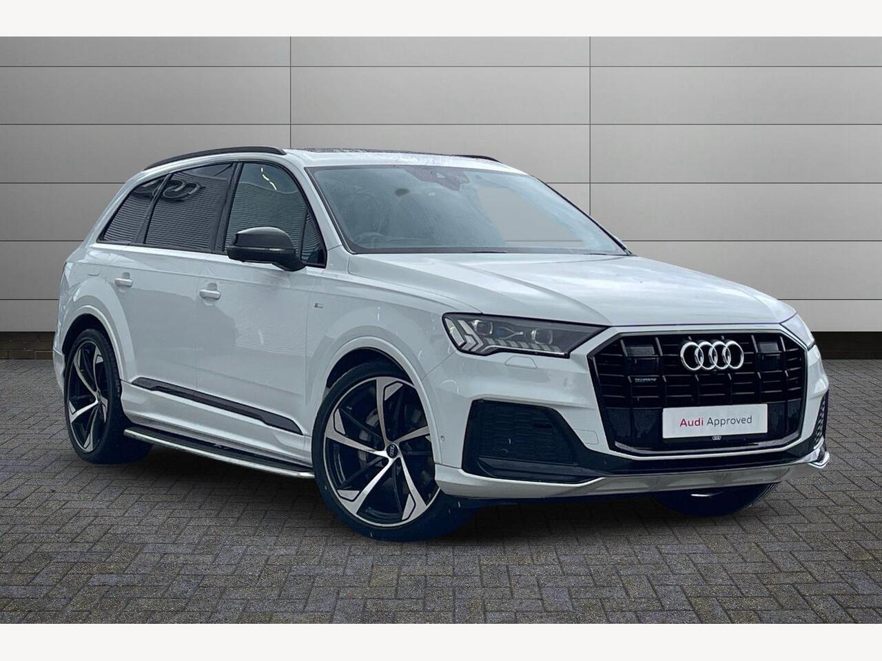 Main listing image - Audi Q7