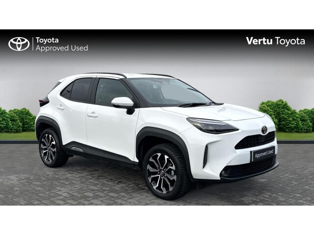 Main listing image - Toyota Yaris Cross