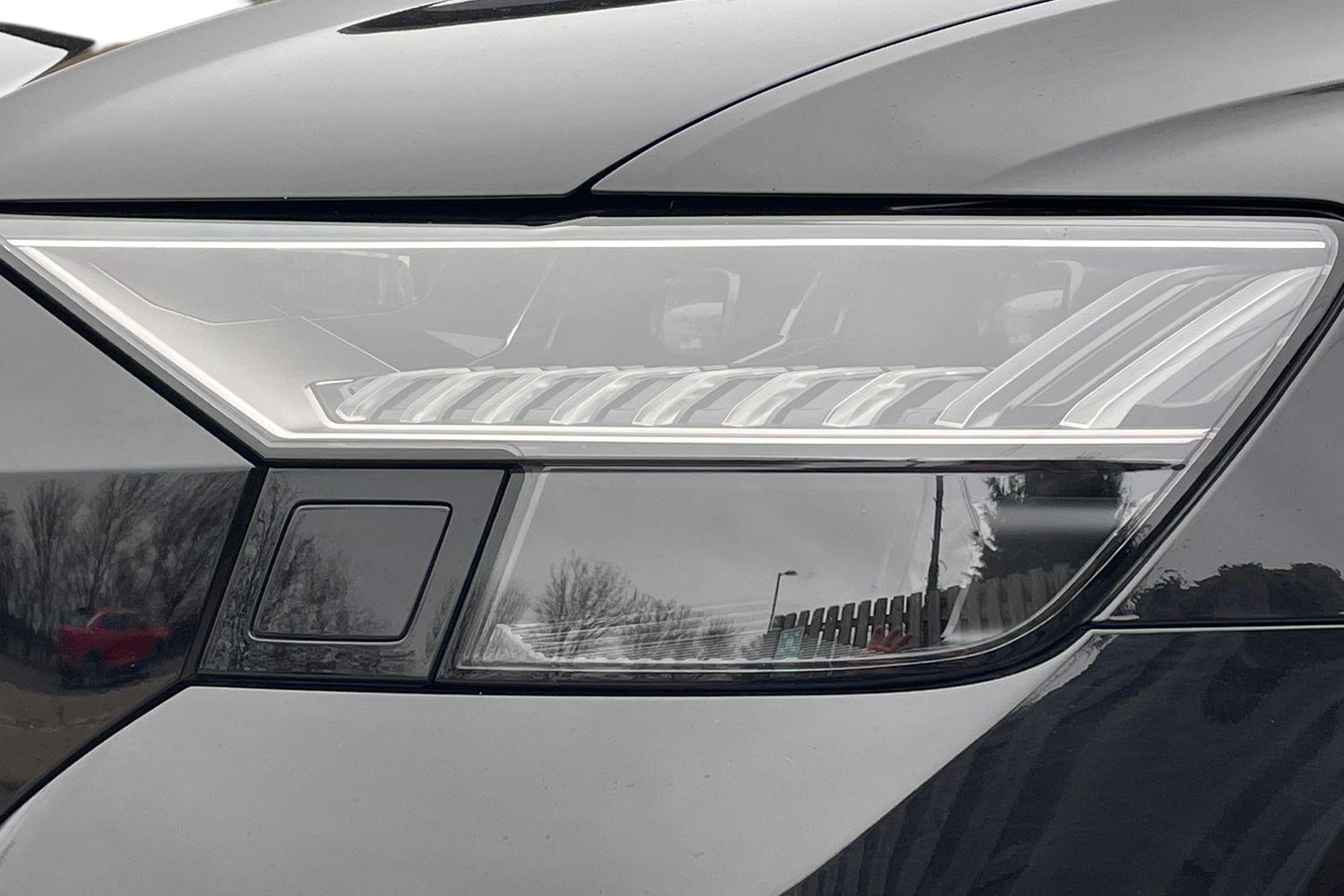 Main listing image - Audi RS Q8