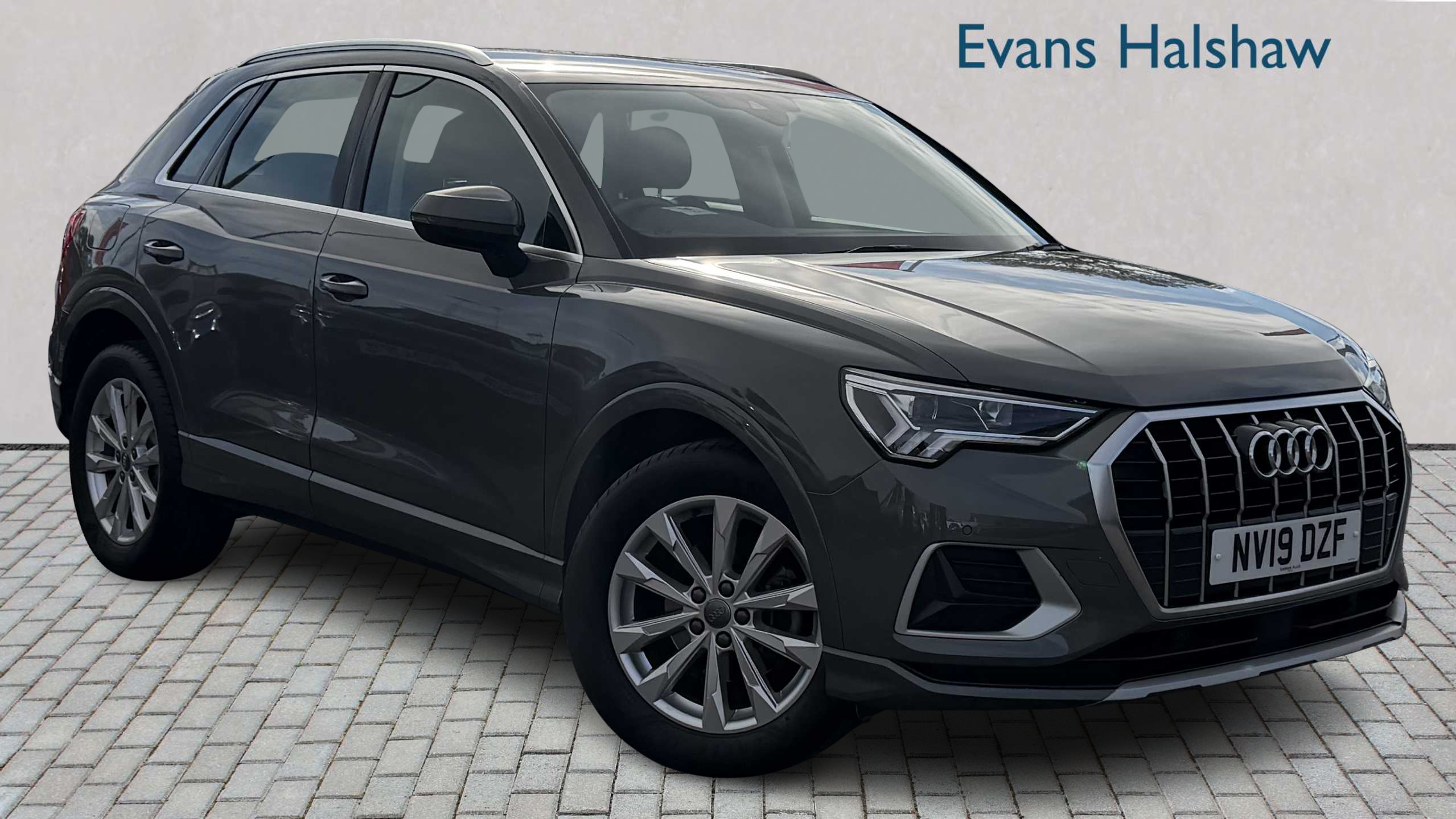 Main listing image - Audi Q3