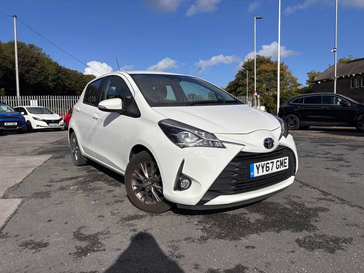 Main listing image - Toyota Yaris