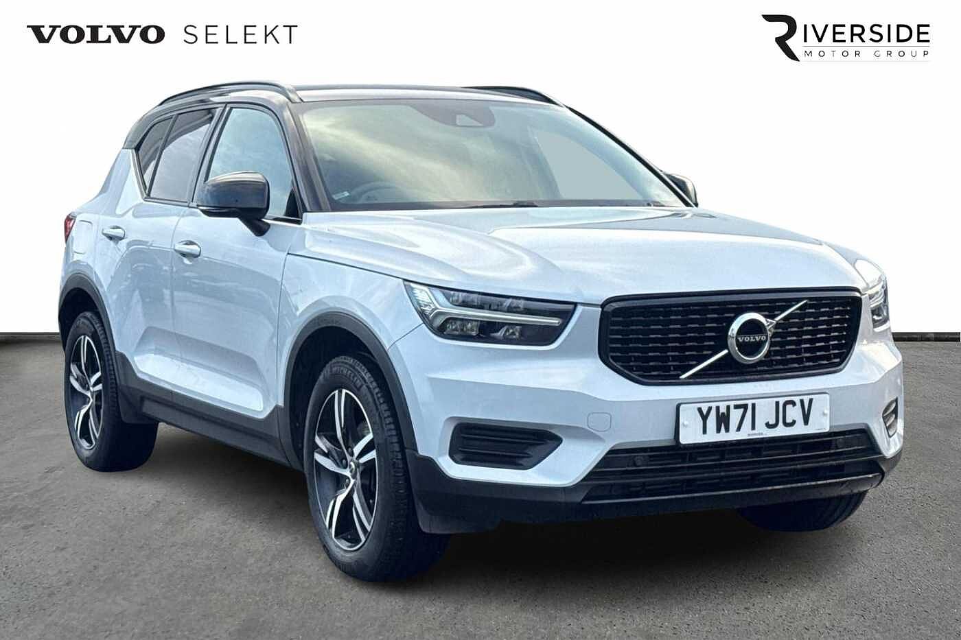 Main listing image - Volvo XC40