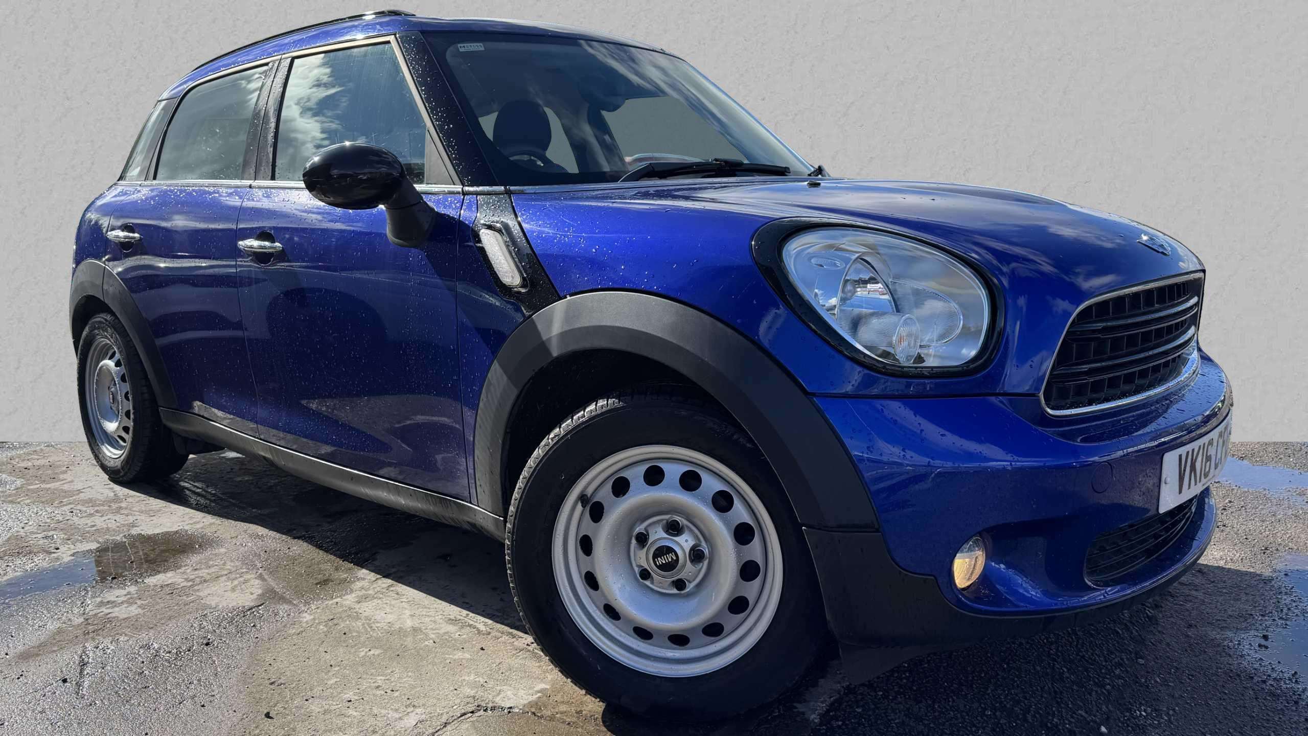 Main listing image - MINI Countryman