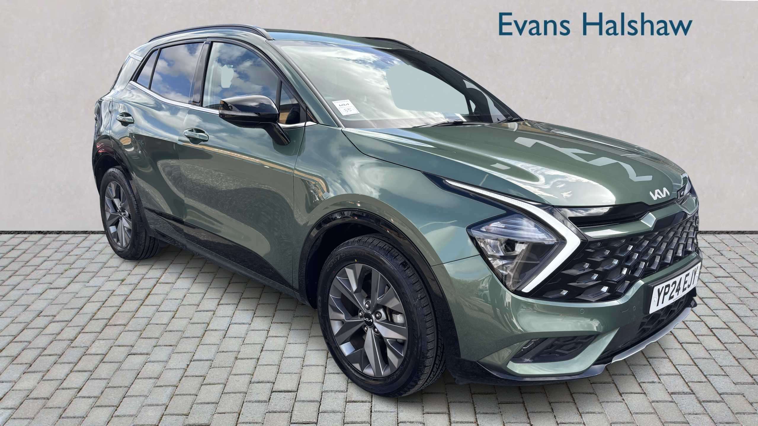 Main listing image - Kia Sportage