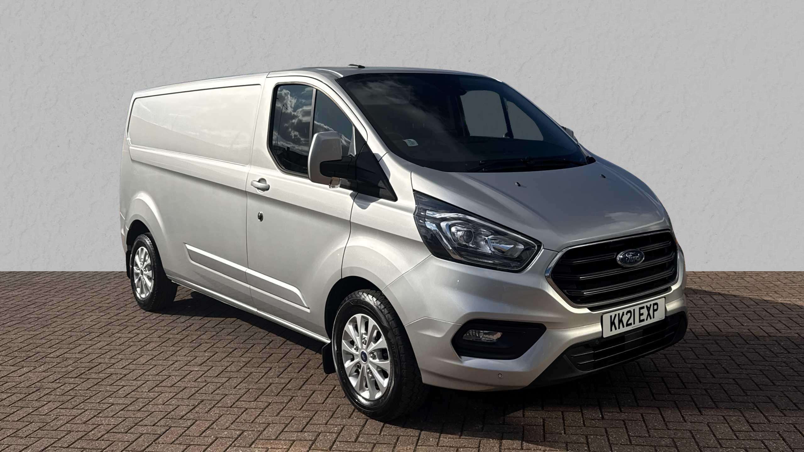 Main listing image - Ford Transit Custom