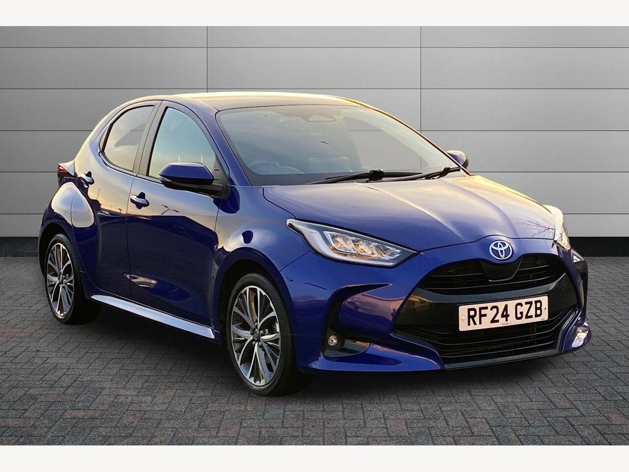 Main listing image - Toyota Yaris