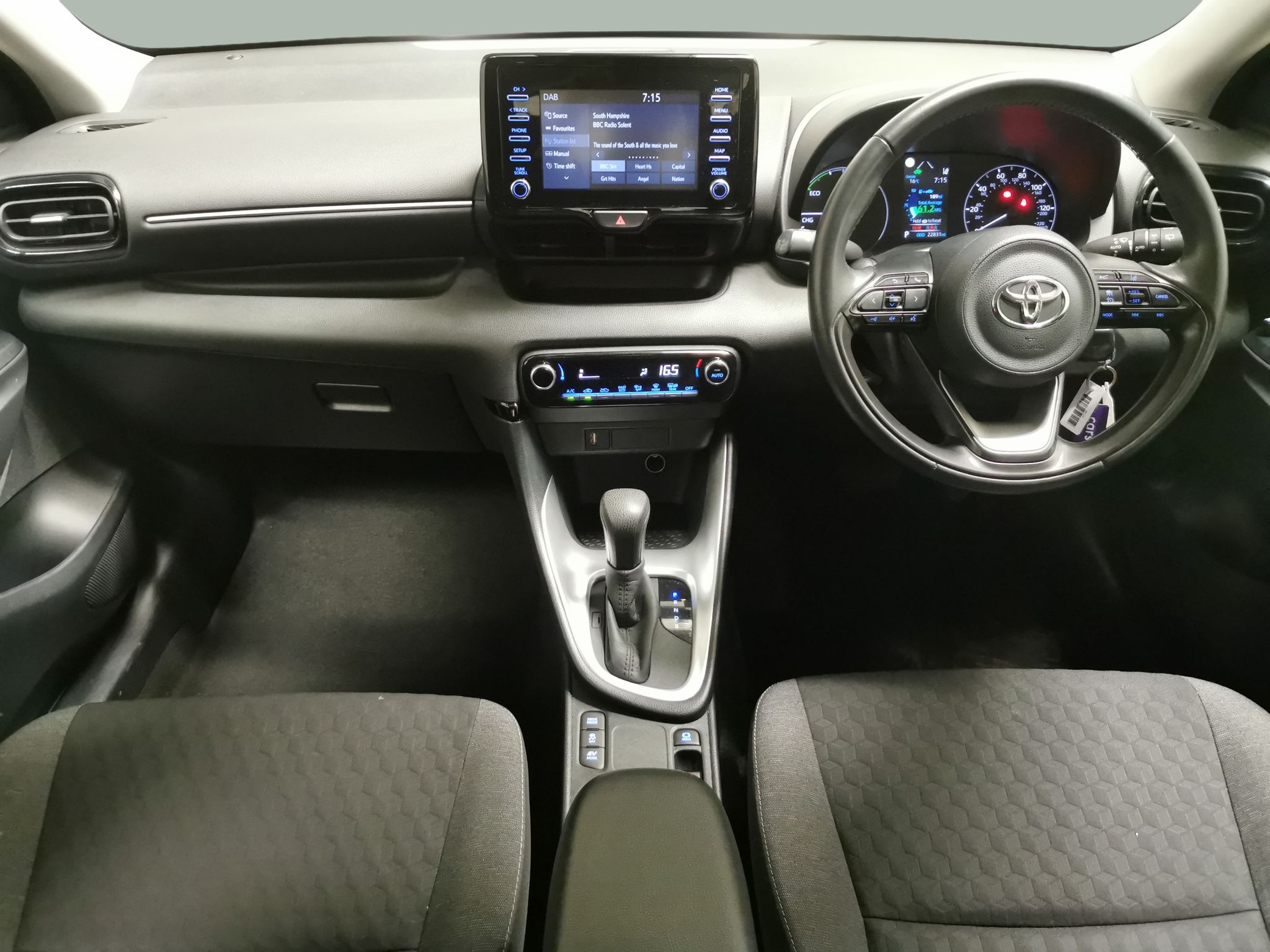 Main listing image - Toyota Yaris