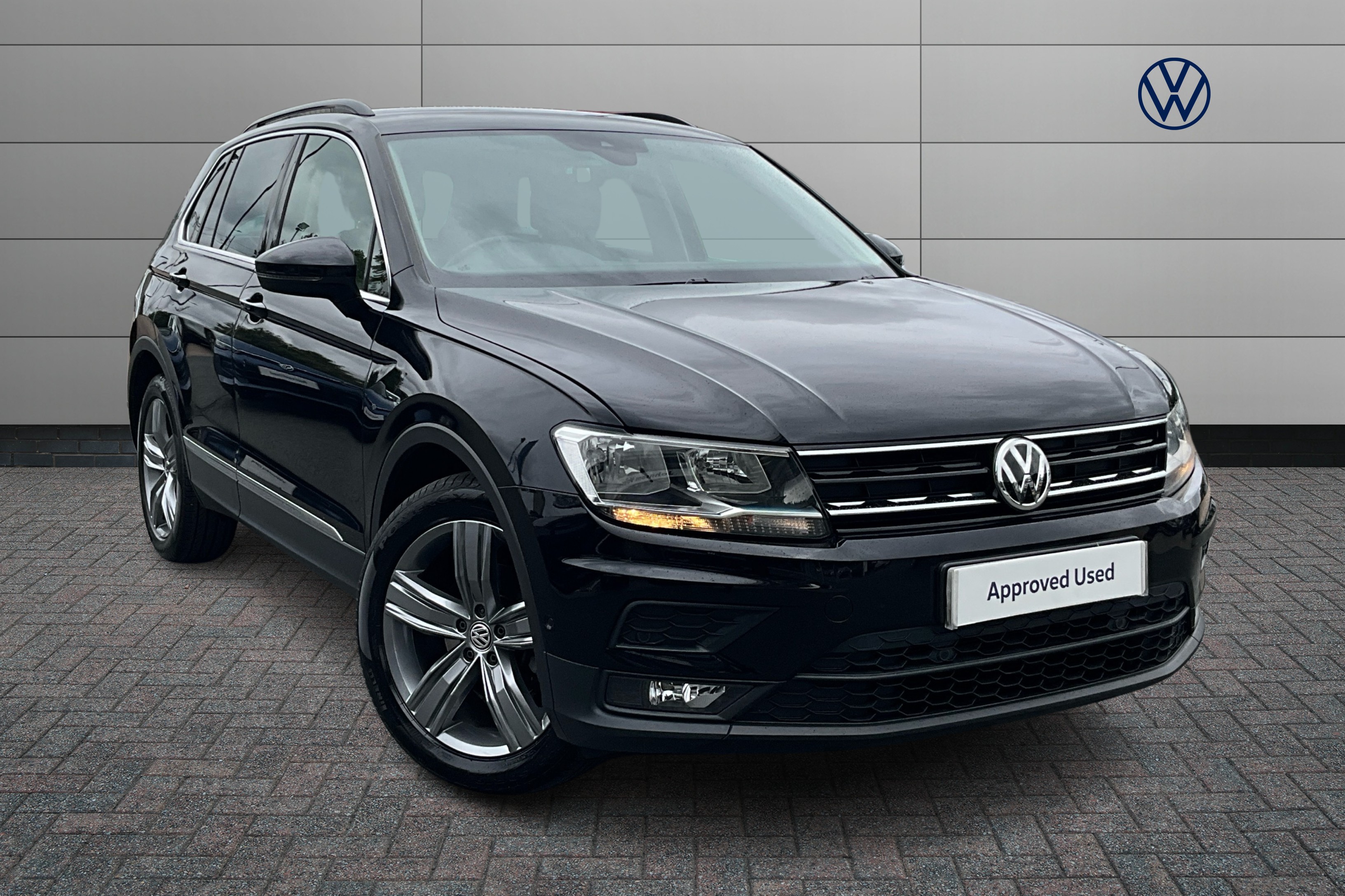 Main listing image - Volkswagen Tiguan