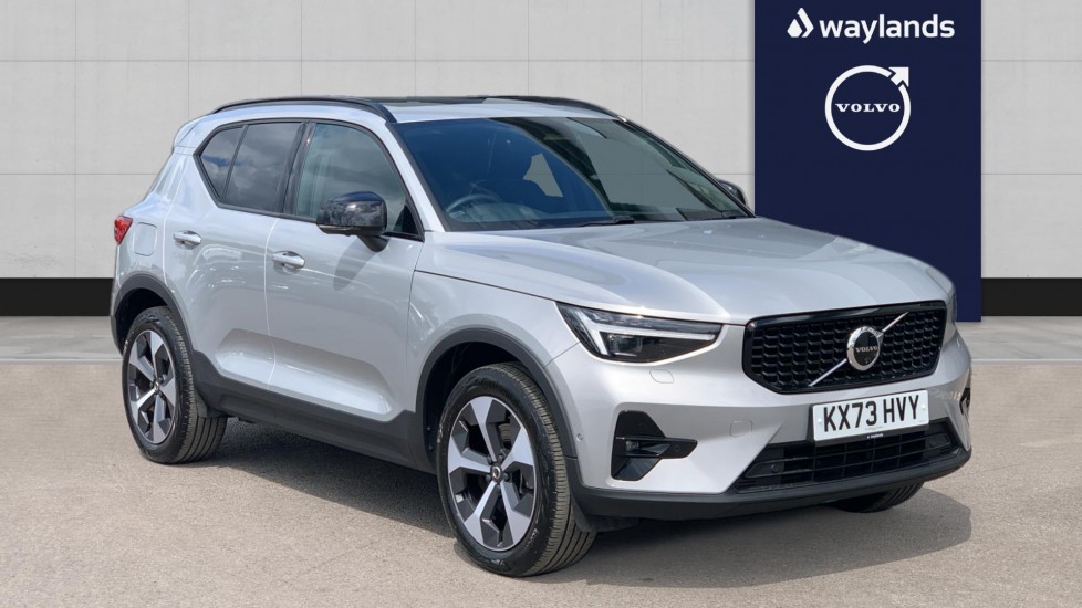 Main listing image - Volvo XC40