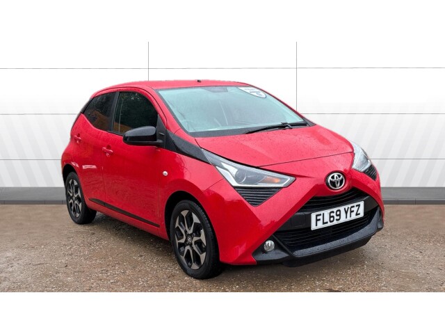 Main listing image - Toyota Aygo