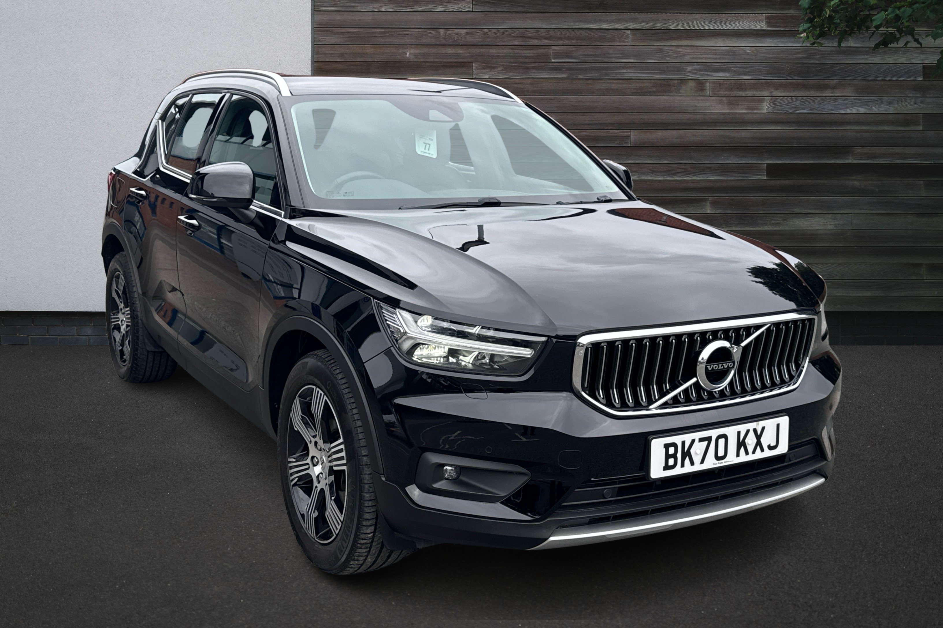 Main listing image - Volvo XC40