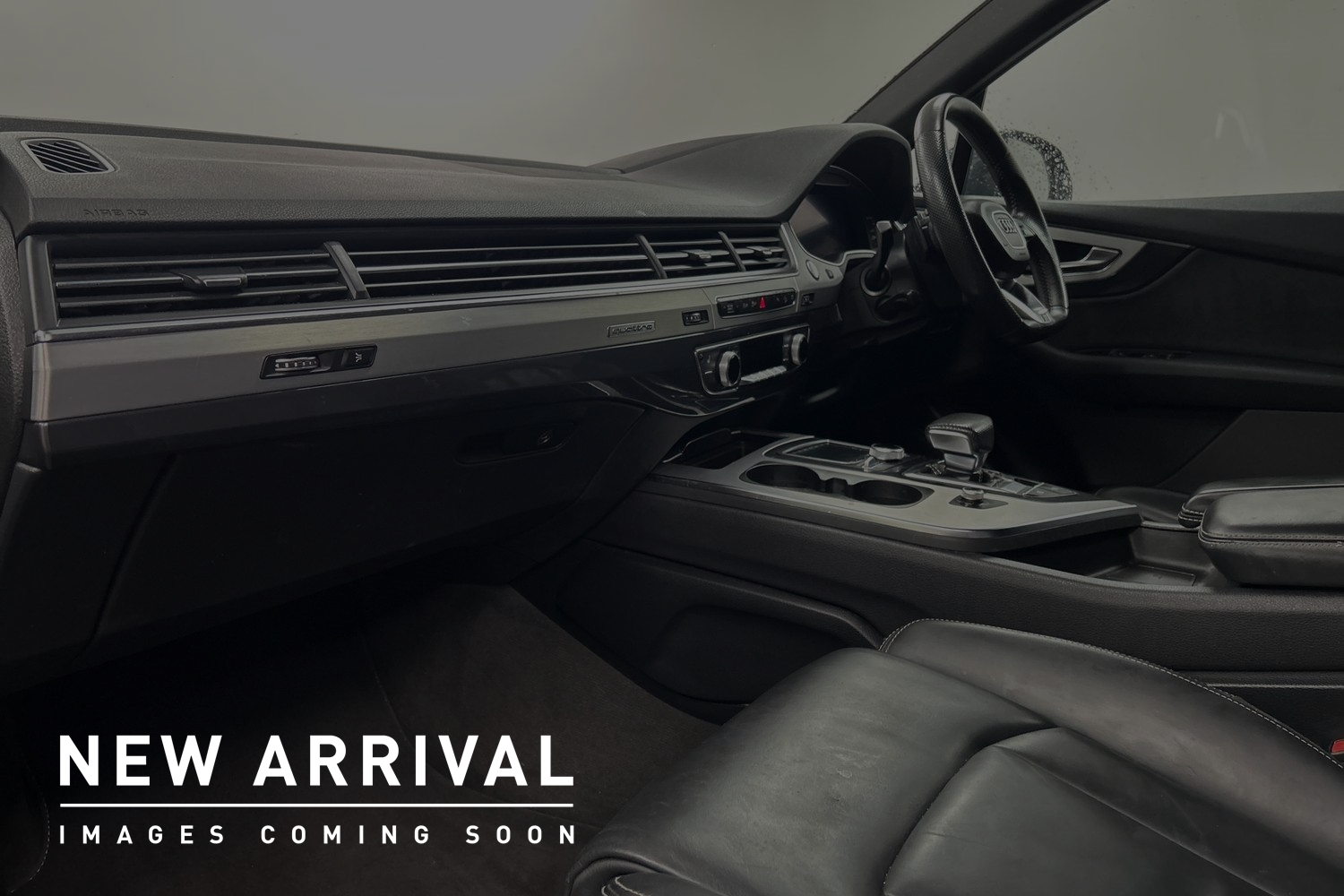 Main listing image - Audi Q7