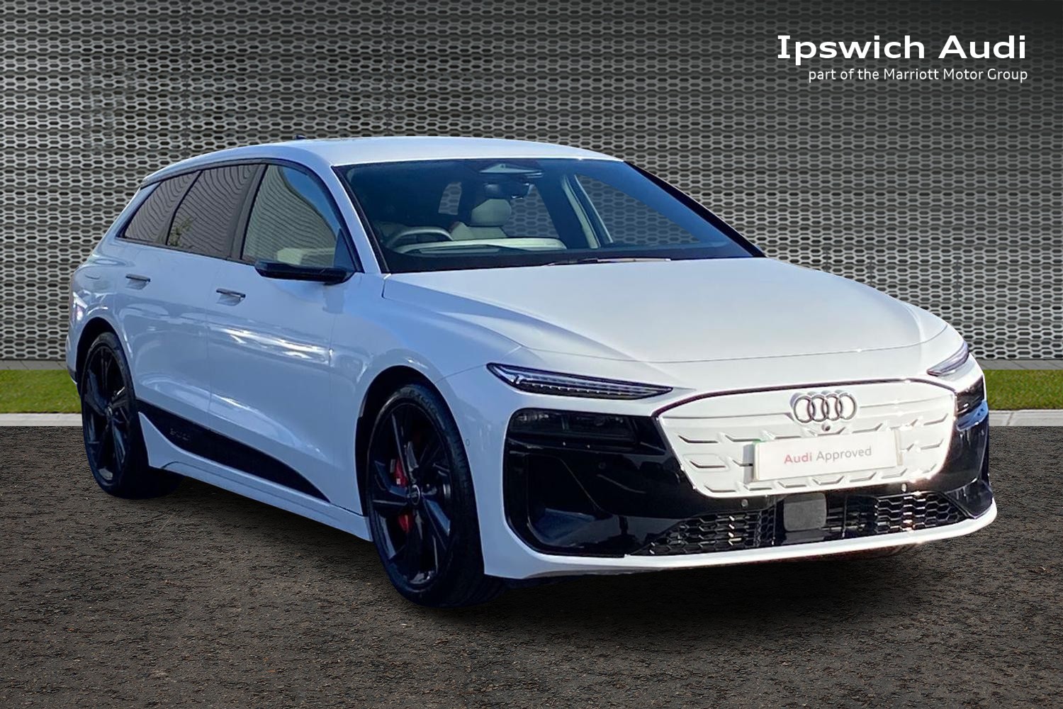 Main listing image - Audi S6