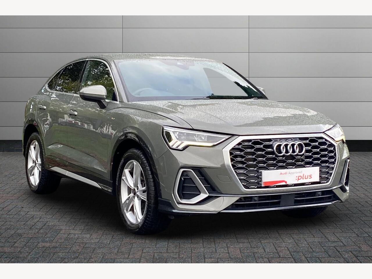 Main listing image - Audi Q3