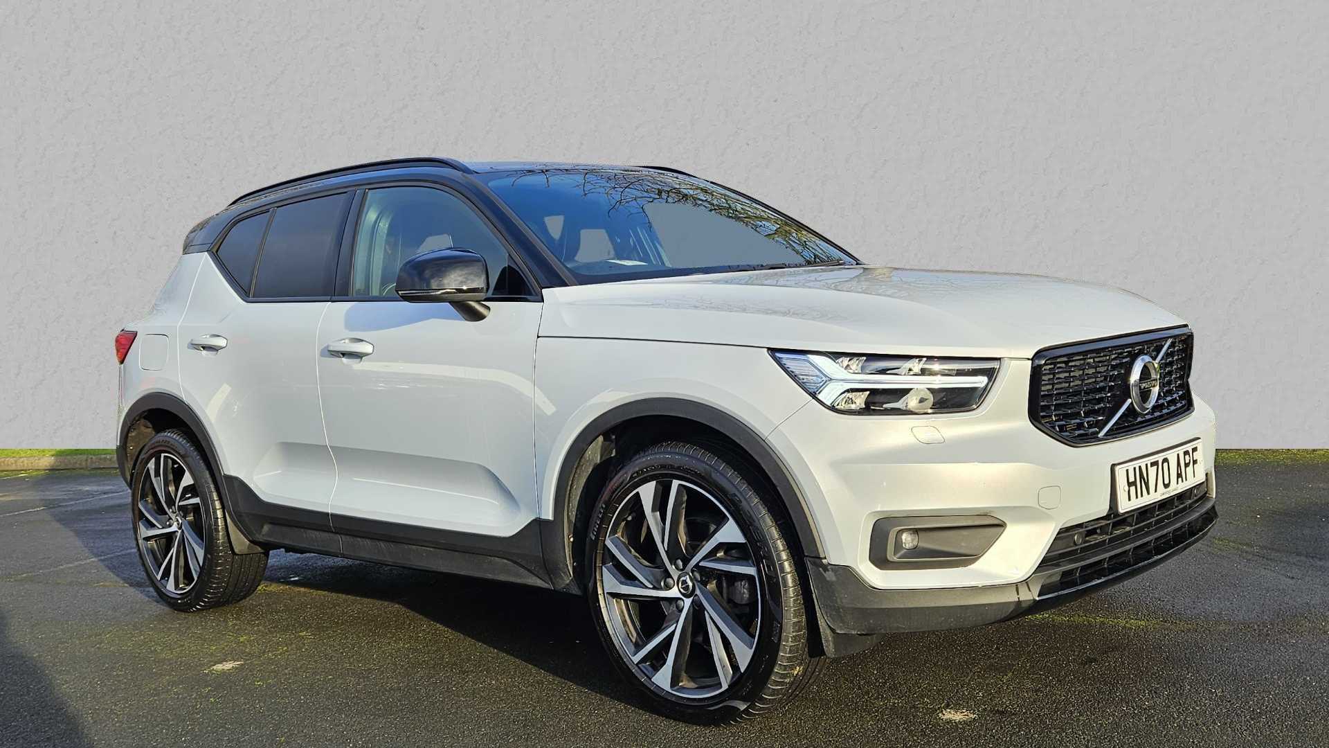 Main listing image - Volvo XC40