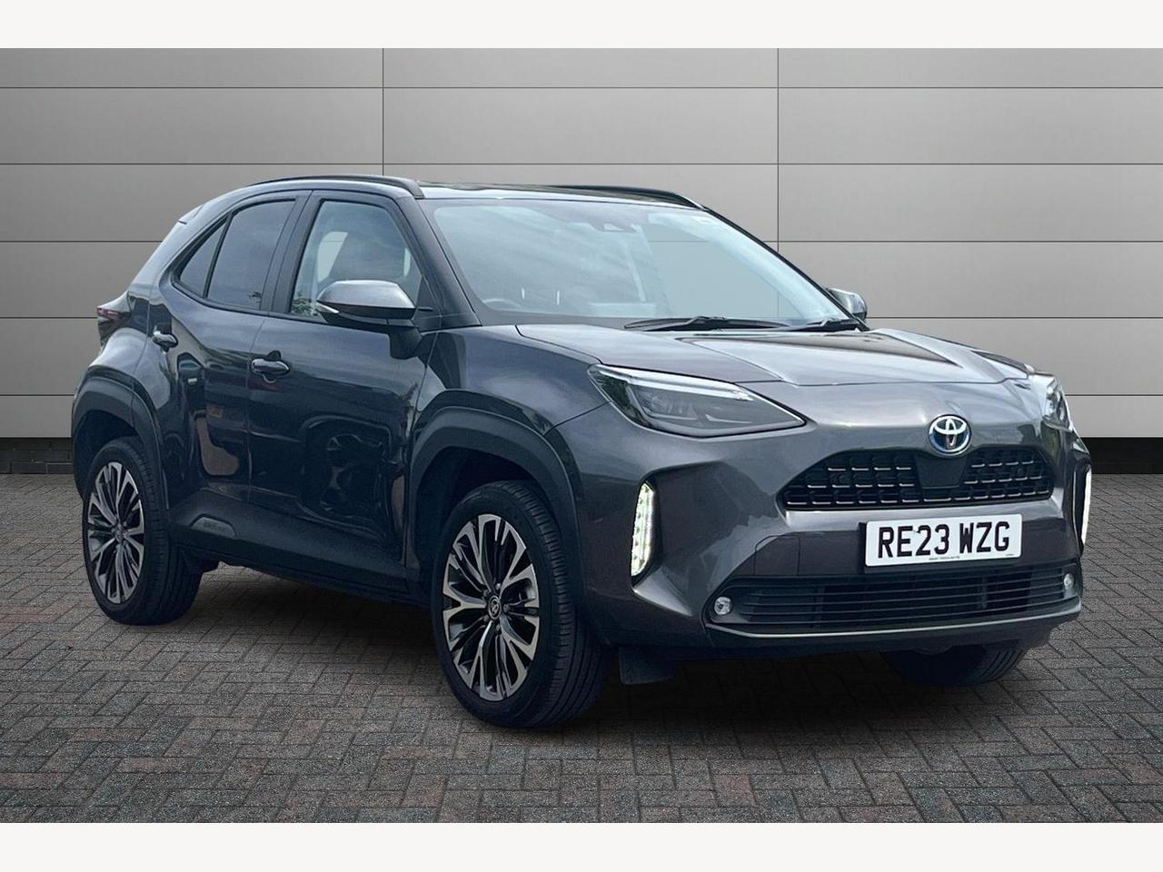 Main listing image - Toyota Yaris Cross