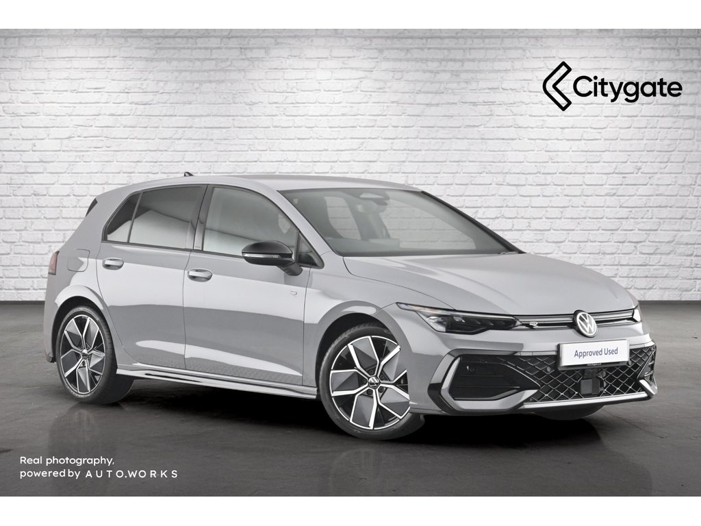 Main listing image - Volkswagen Golf