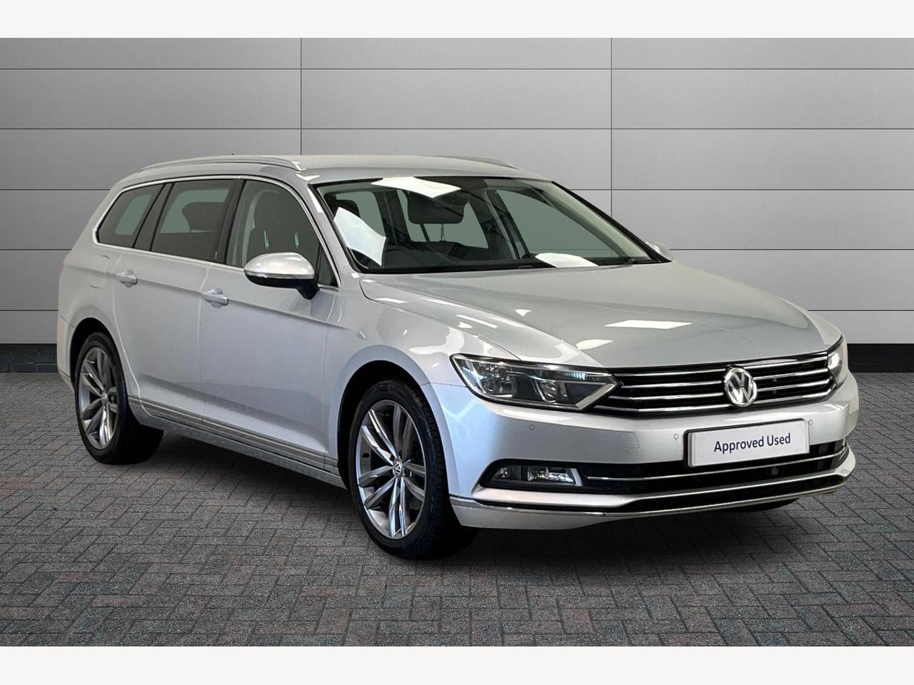 Main listing image - Volkswagen Passat Estate