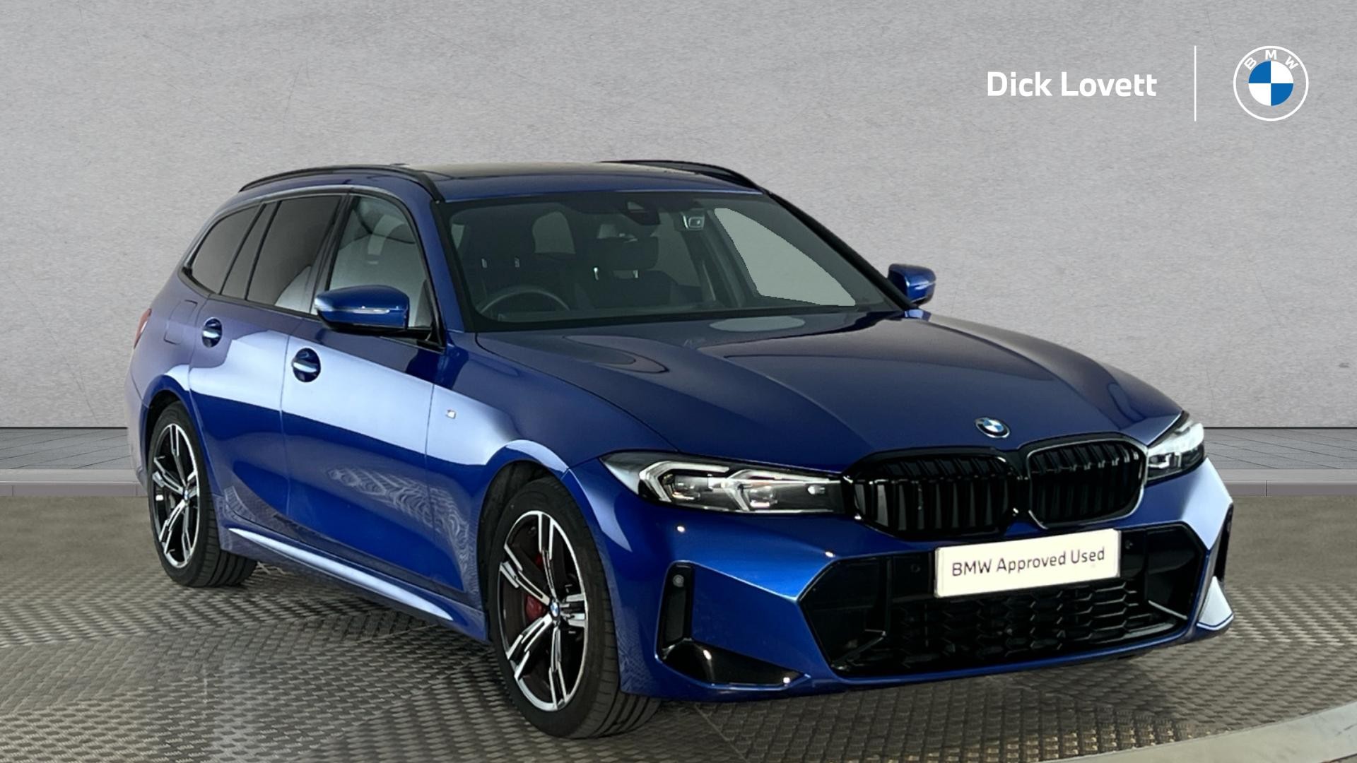 Main listing image - BMW 3 Series Touring