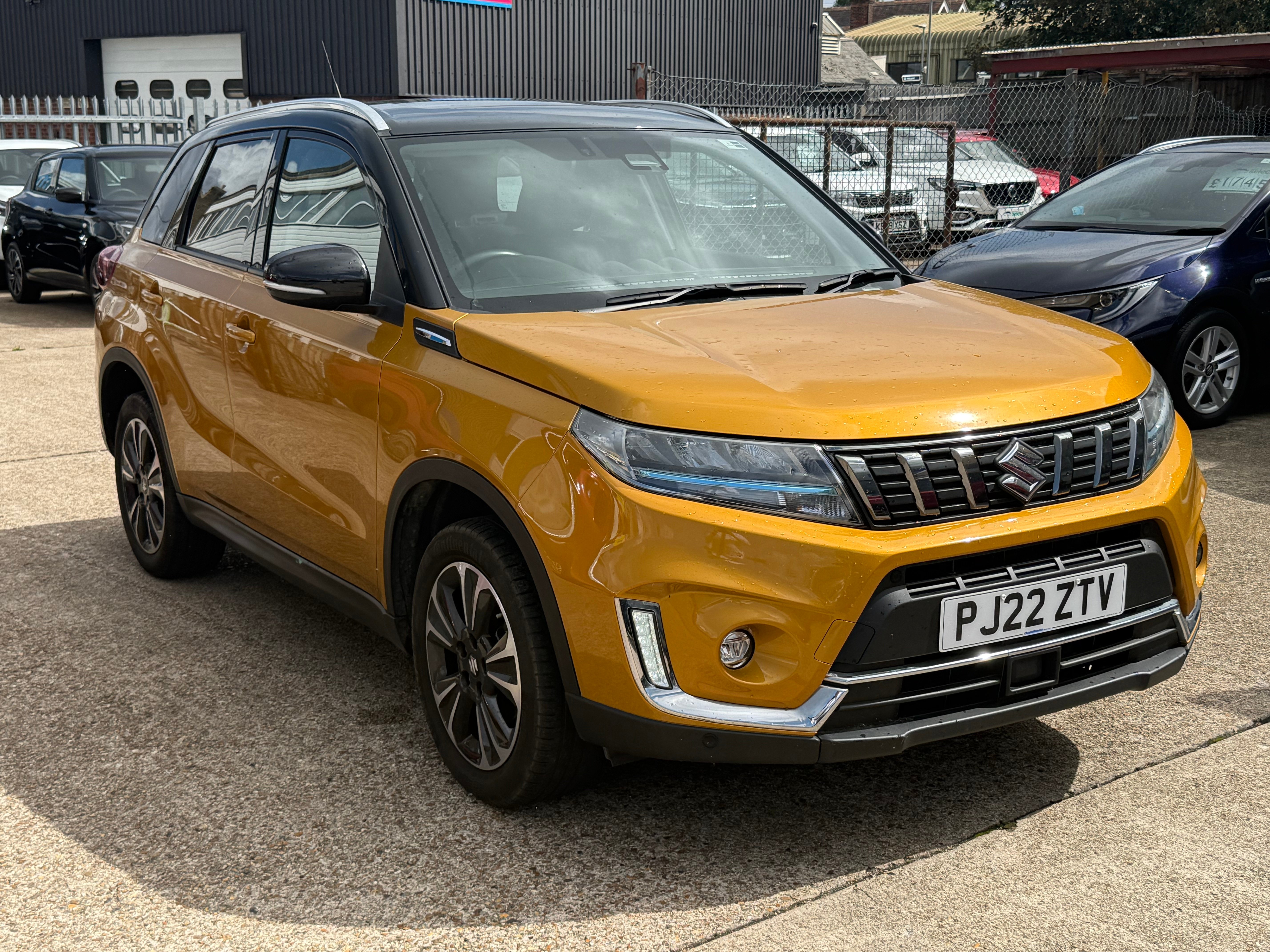 Main listing image - Suzuki Vitara