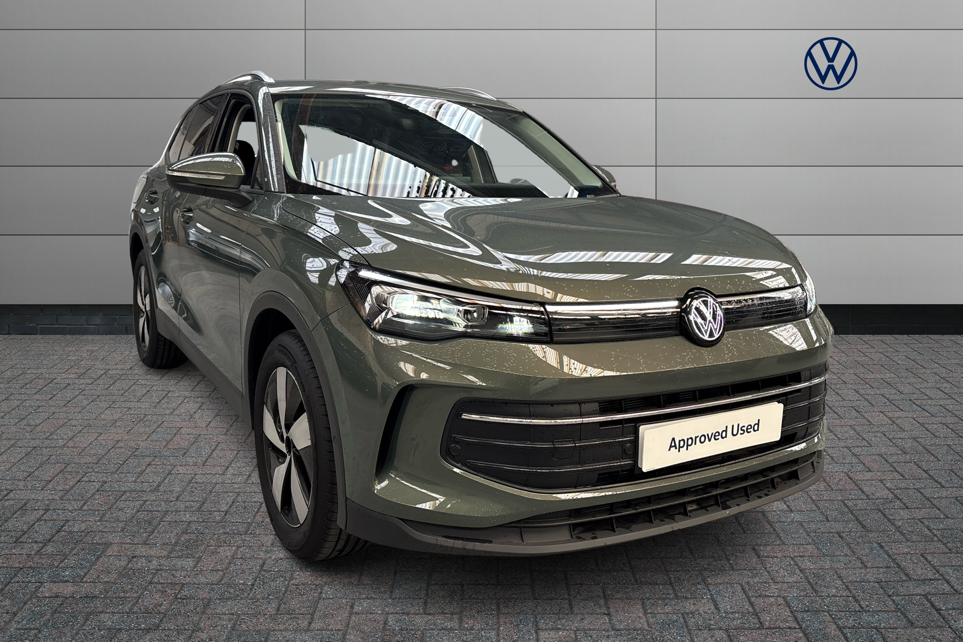 Main listing image - Volkswagen Tiguan