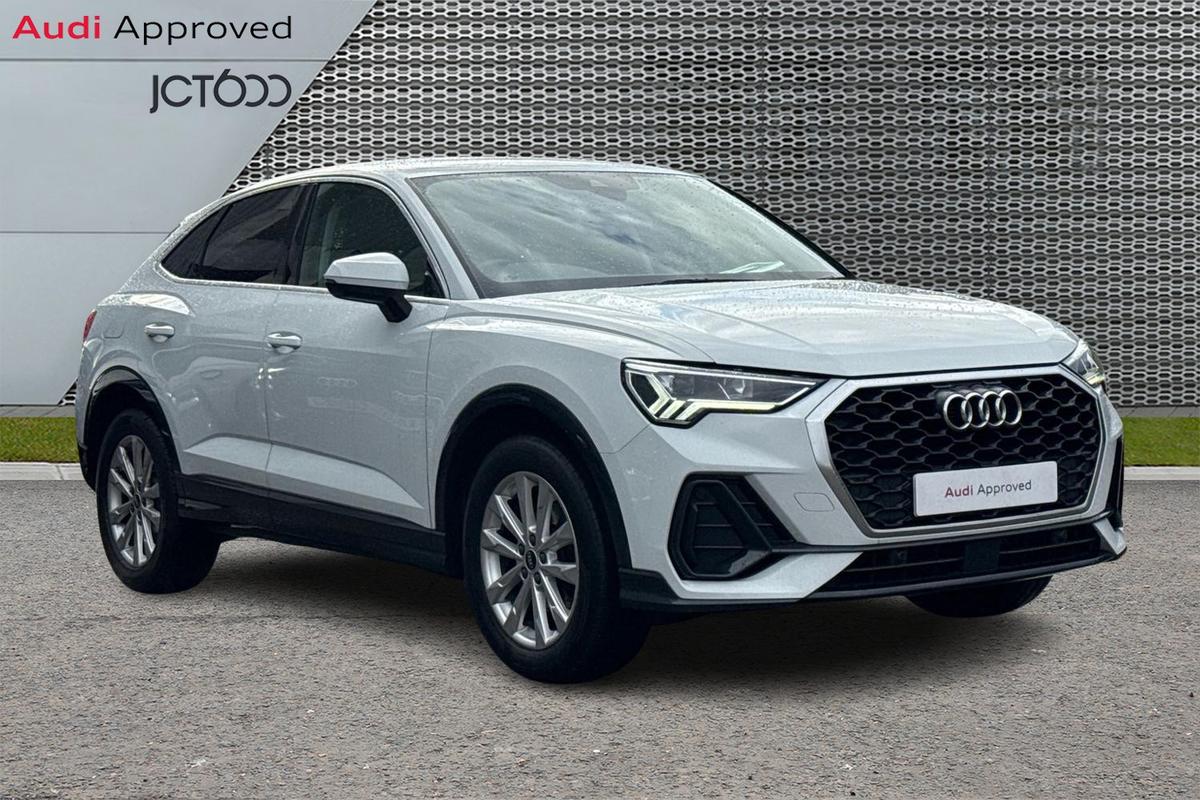Main listing image - Audi Q3