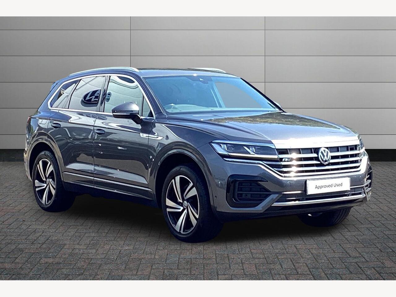 Main listing image - Volkswagen Touareg
