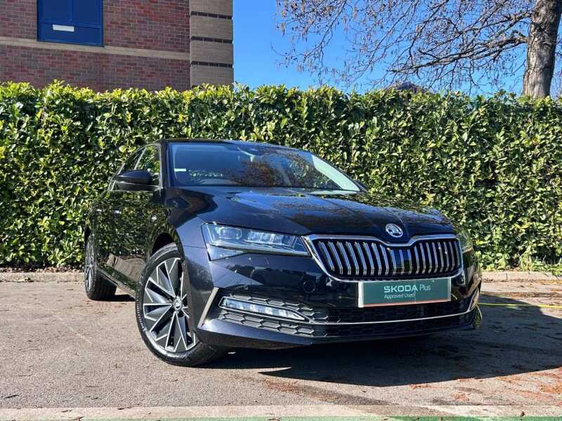 Main listing image - Skoda Superb