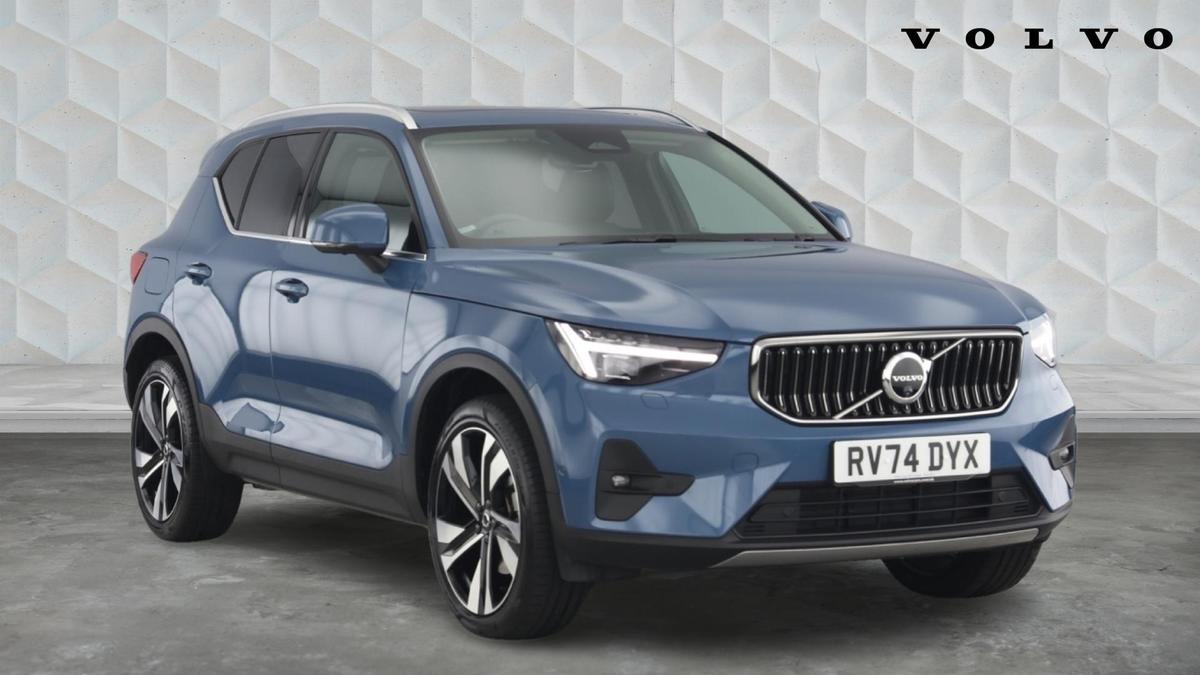 Main listing image - Volvo XC40