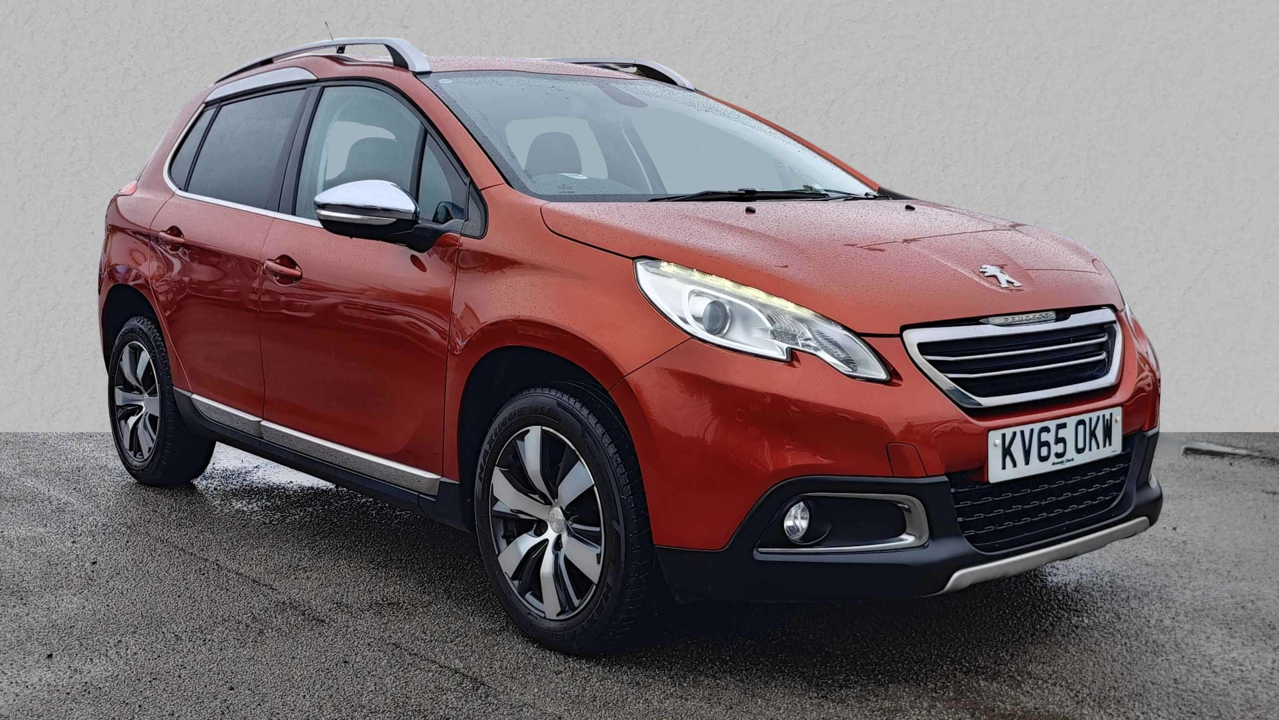 Main listing image - Peugeot 2008