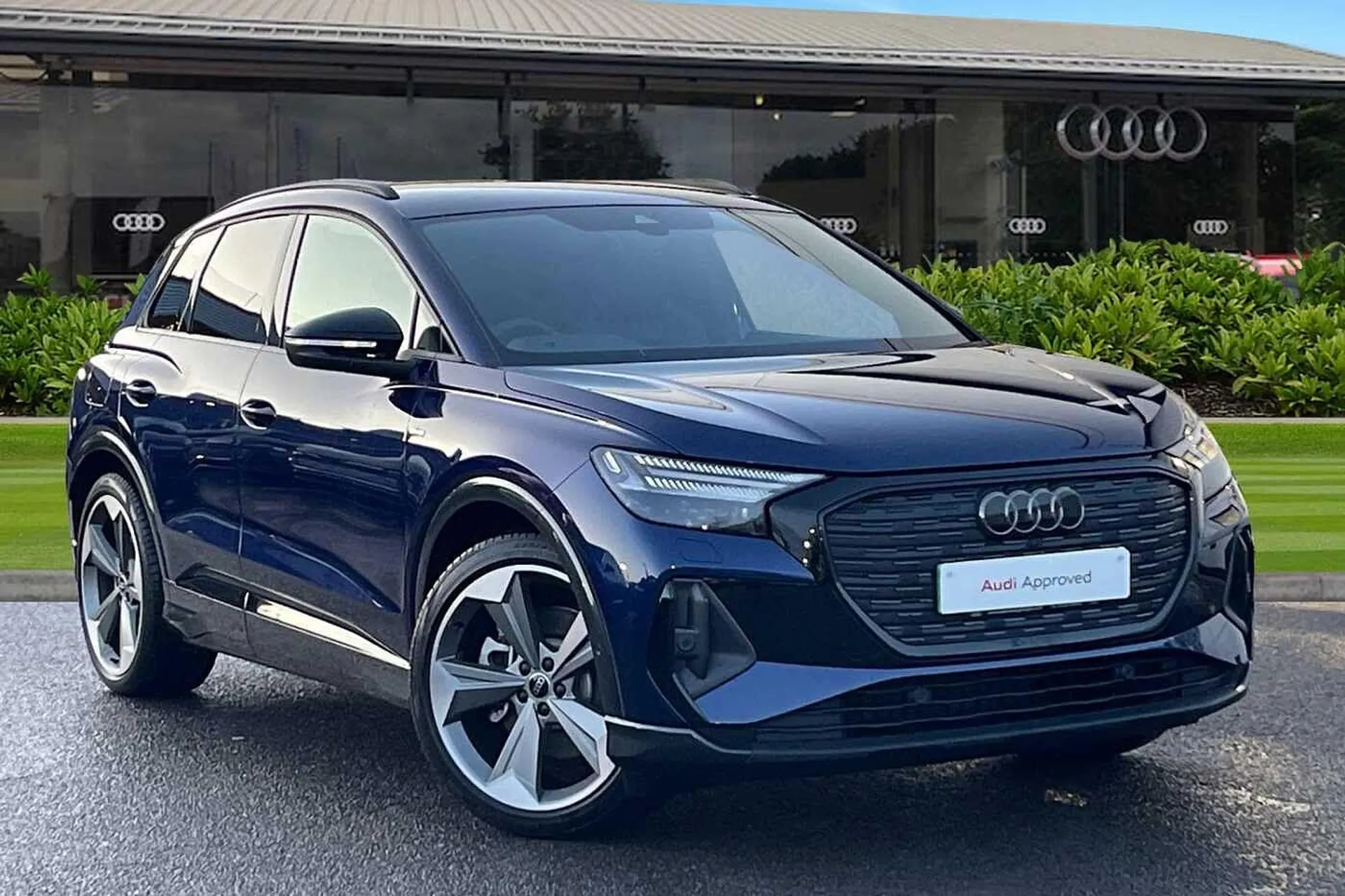 Main listing image - Audi Q4