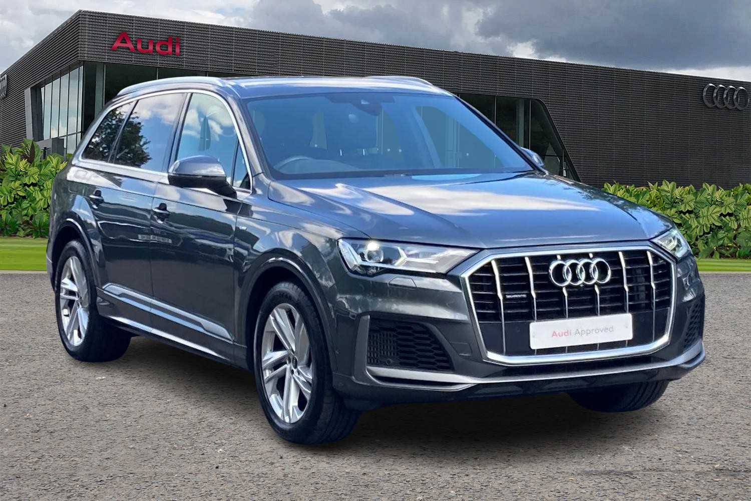 Main listing image - Audi Q7