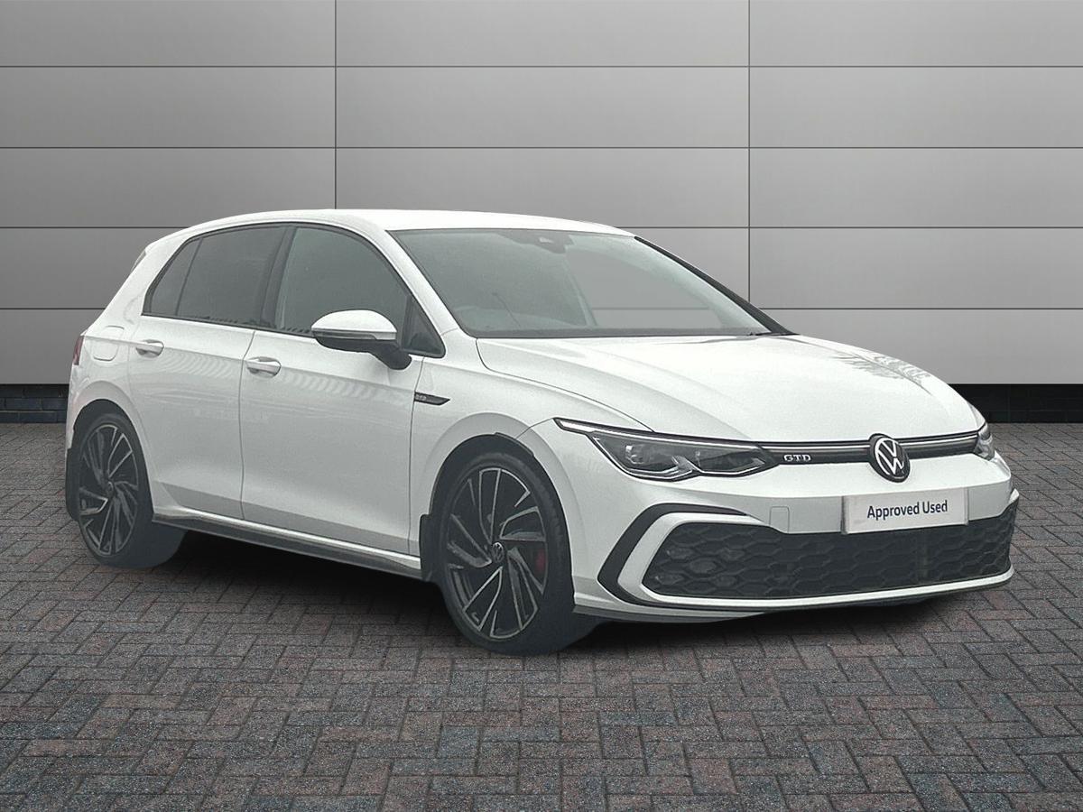 Main listing image - Volkswagen Golf