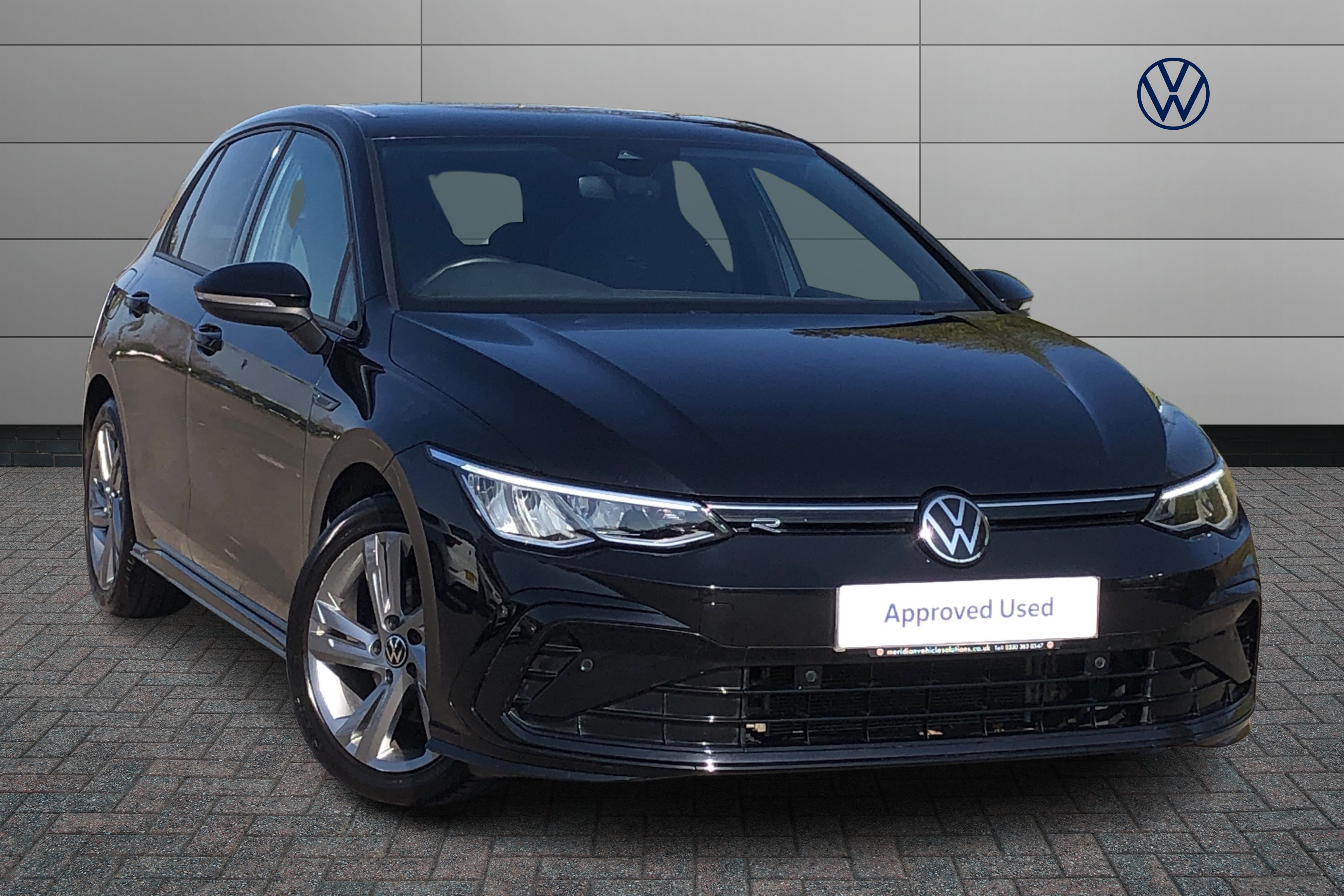 Main listing image - Volkswagen Golf