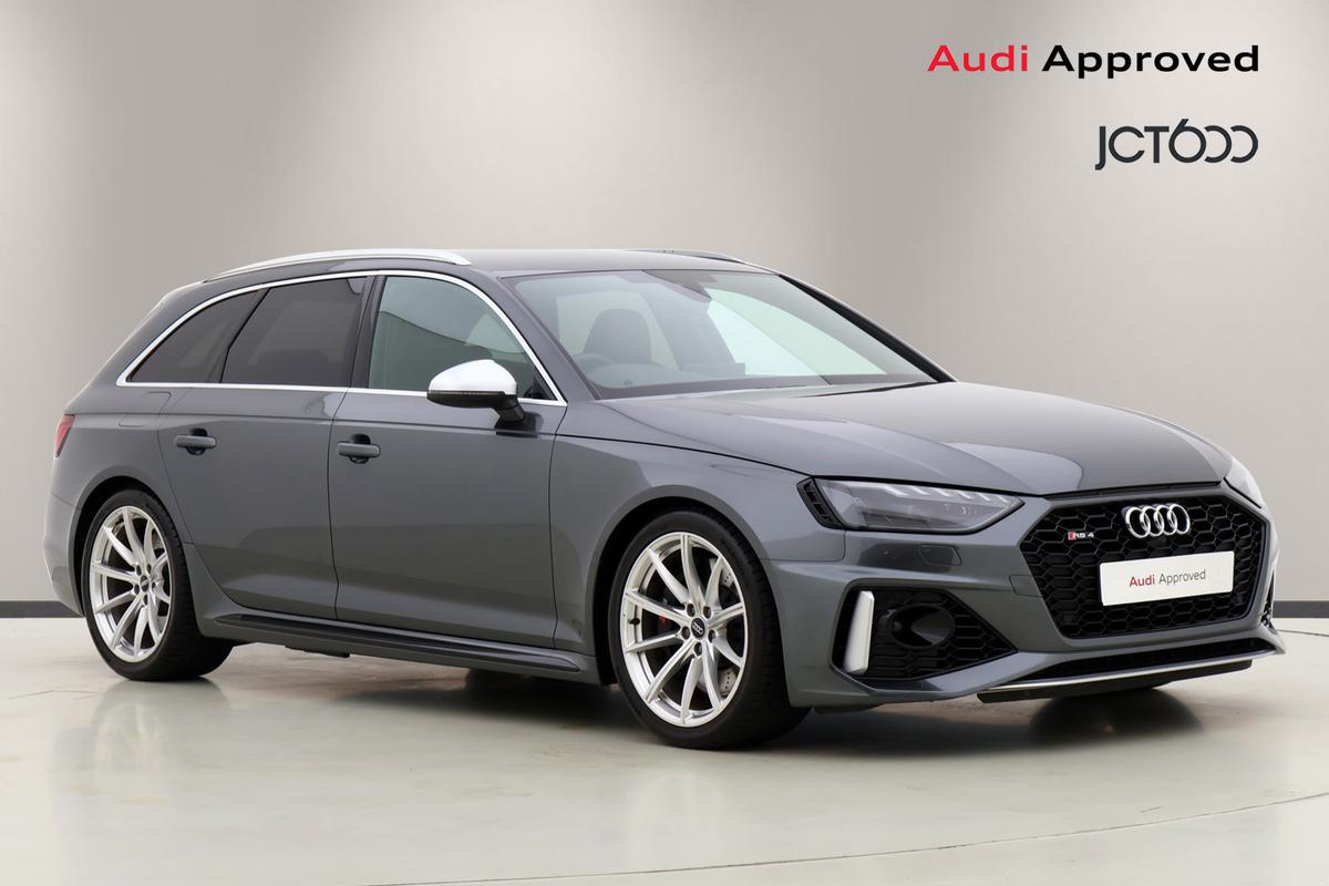 Main listing image - Audi RS4