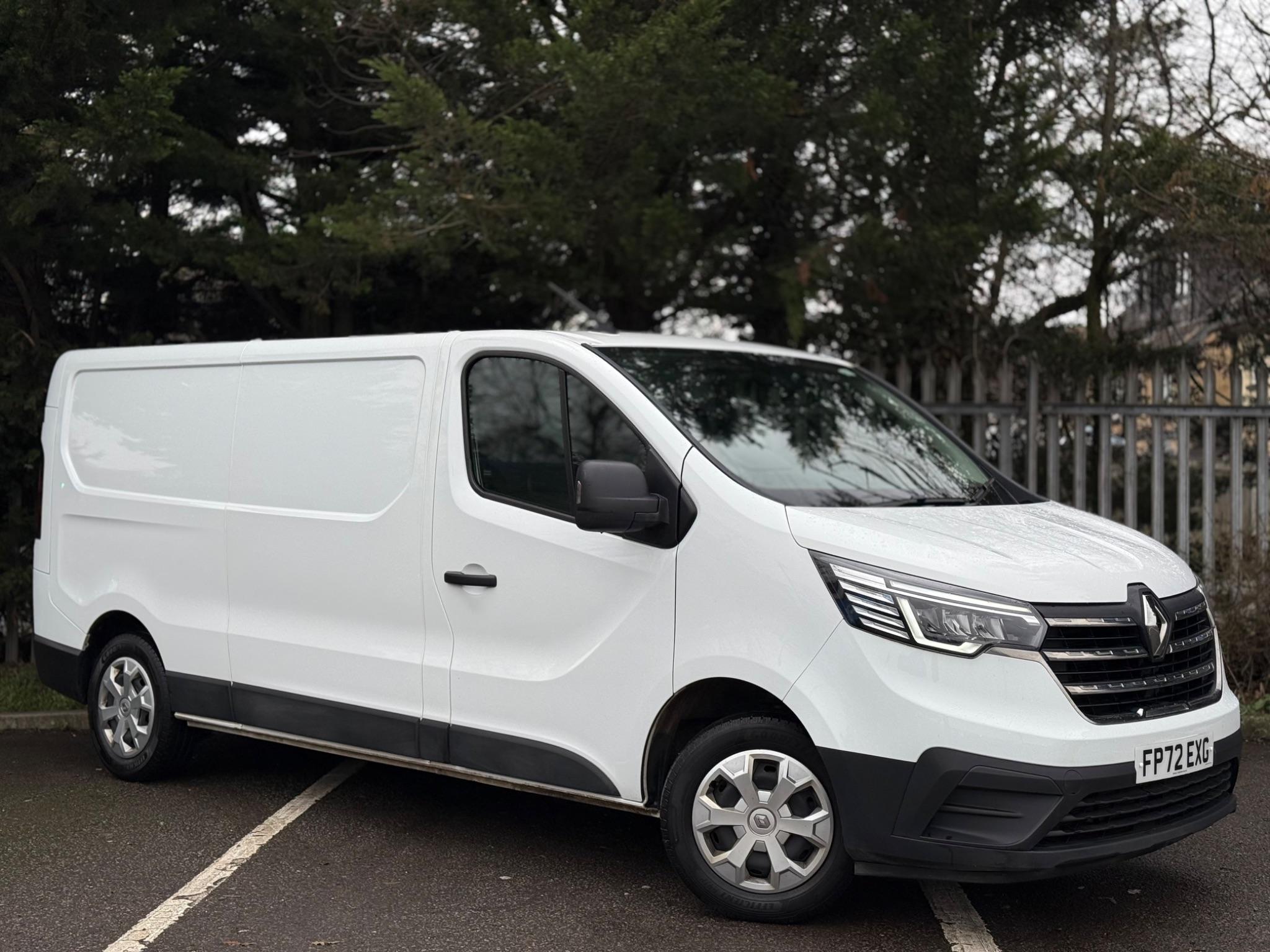 Main listing image - Renault Trafic